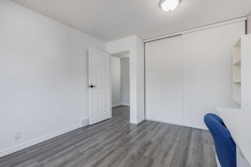 3-93 Grier Place Ne, Calgary, AB - Indoor Photo Showing Other Room