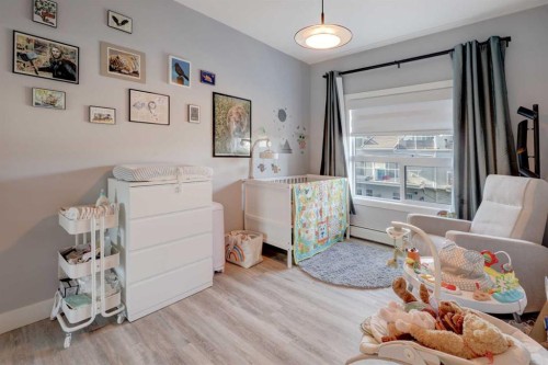 403-1441 23 Avenue Sw, Calgary, AB - Indoor