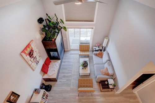 403-1441 23 Avenue Sw, Calgary, AB - Indoor Photo Showing Other Room