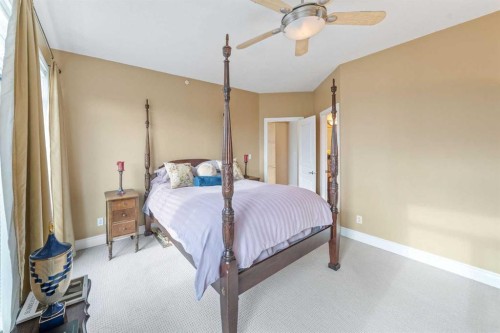 401-4 14 Street Nw, Calgary, AB - Indoor Photo Showing Bedroom