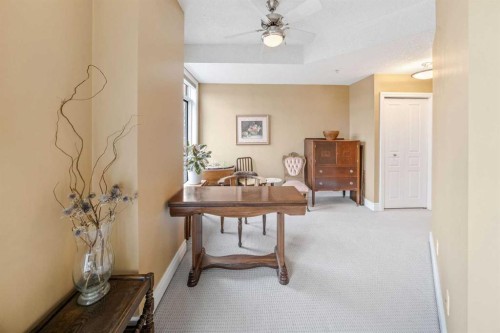 401-4 14 Street Nw, Calgary, AB - Indoor