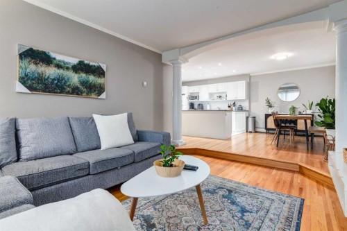 105-230 21 Avenue Sw, Calgary, AB - Indoor Photo Showing Living Room