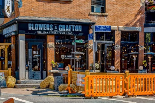 105-230 21 Avenue Sw, Calgary, AB - Outdoor