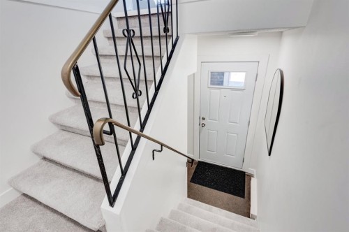 1310-13104 Elbow Drive Sw, Calgary, AB - Indoor Photo Showing Other Room