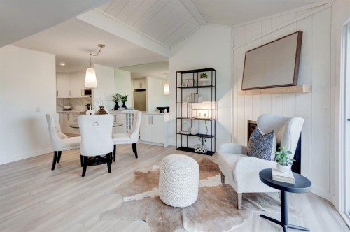 1310-13104 Elbow Drive Sw, Calgary, AB - Indoor