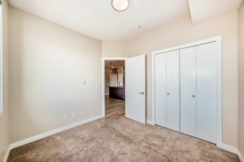 201-4303 1 Street Ne, Calgary, AB - Indoor Photo Showing Other Room