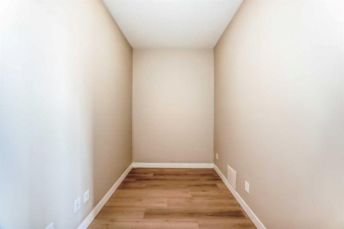201-4303 1 Street Ne, Calgary, AB - Indoor Photo Showing Other Room