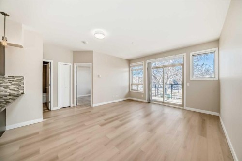 201-4303 1 Street Ne, Calgary, AB - Indoor Photo Showing Other Room