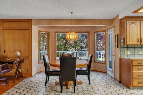 223 Shawnee Mews Sw, Calgary, AB - Indoor Photo Showing Dining Room
