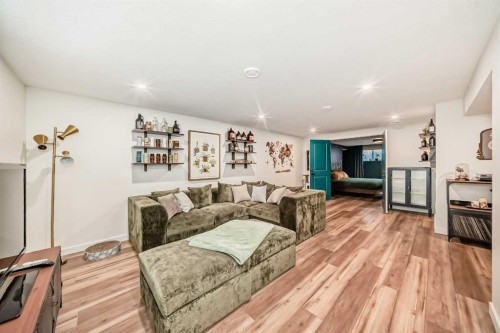 2155 Mackid Crescent Ne, Calgary, AB - Indoor