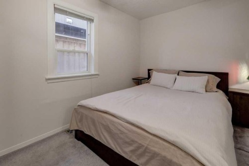 1805 20 Avenue Nw, Calgary, AB - Indoor Photo Showing Bedroom