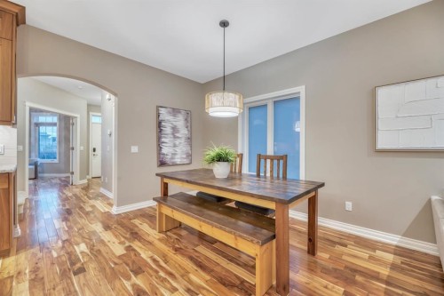 1813 20 Avenue Nw, Calgary, AB - Indoor Photo Showing Dining Room