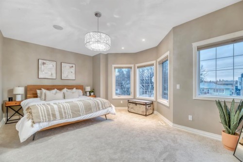 1813 20 Avenue Nw, Calgary, AB - Indoor Photo Showing Bedroom