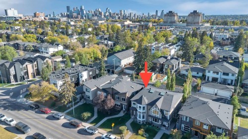 1813 20 Avenue Nw, Calgary, AB - Outdoor With View