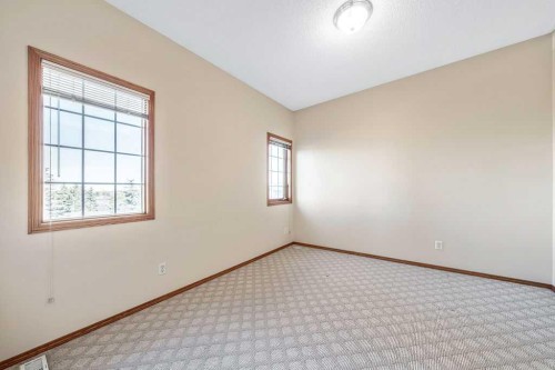 109 Lakeside Greens, Chestermere, AB - Indoor Photo Showing Other Room