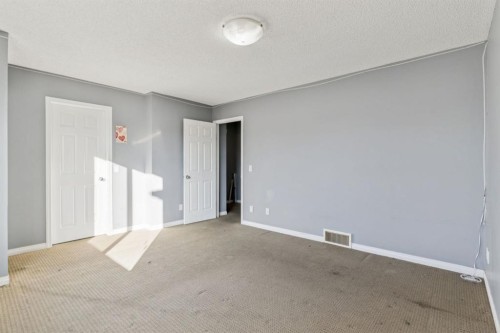 8454 Saddleridge Drive Ne, Calgary, AB - Indoor Photo Showing Other Room
