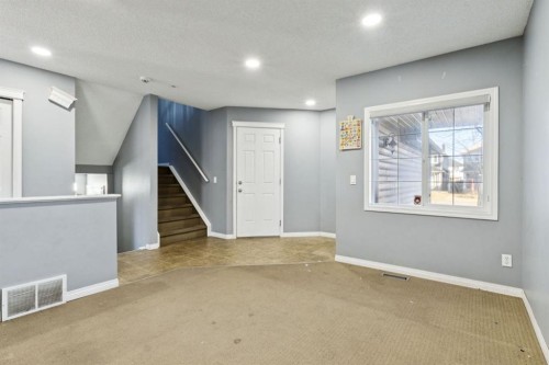 8454 Saddleridge Drive Ne, Calgary, AB - Indoor Photo Showing Other Room
