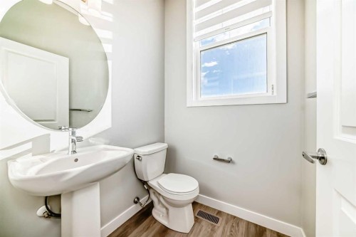 1409 Sage Hill Grove Nw, Calgary, AB - Indoor Photo Showing Bathroom