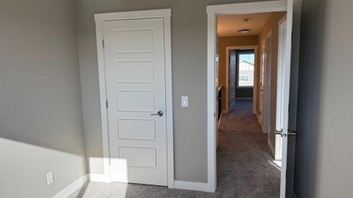 16 Sundown Place, Cochrane, AB 