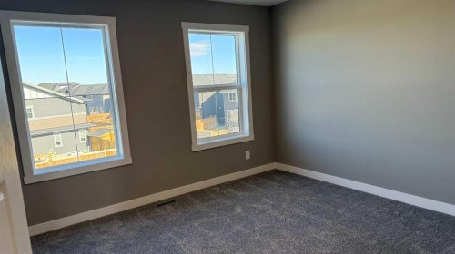 16 Sundown Place, Cochrane, AB 