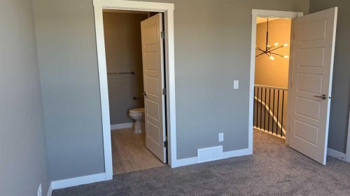 16 Sundown Place, Cochrane, AB 