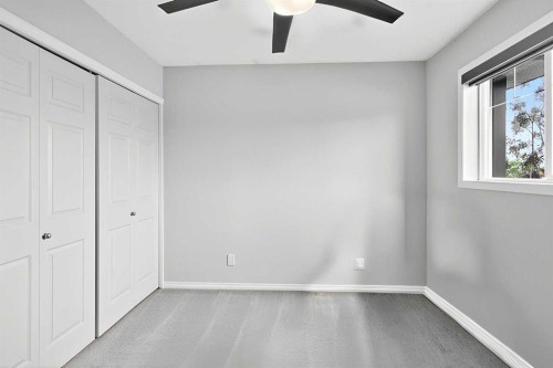 21-102 Canoe Square Sw, Airdrie, AB - Indoor Photo Showing Other Room