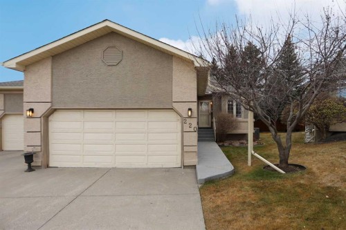 220 Silver Creek Mews Nw, Calgary, AB - Outdoor