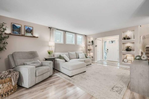 29 Legacy Mews Se, Calgary, AB - Indoor Photo Showing Living Room