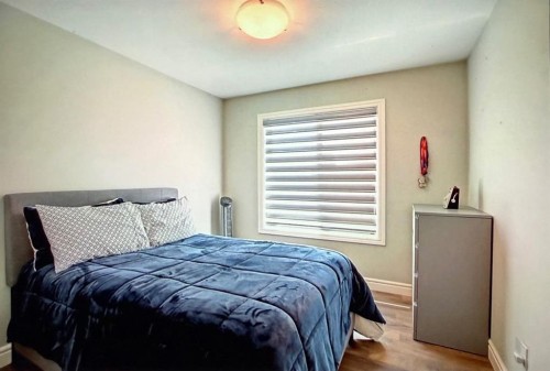 10077 46 Street Ne, Calgary, AB - Indoor Photo Showing Bedroom