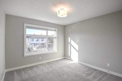 3705 41 Street Sw, Calgary, AB - Indoor Photo Showing Other Room