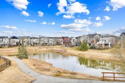 208 Sagewood Landing SW Airdrie, AB T4B 3N5