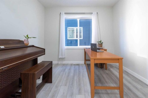 15 Midgrove Drive Sw, Airdrie, AB - Indoor