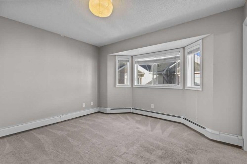 1523 11 Street Sw, Calgary, AB - Indoor Photo Showing Other Room