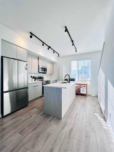 73 Walgrove Common Se, Calgary, AB - Indoor Photo Showing Kitchen