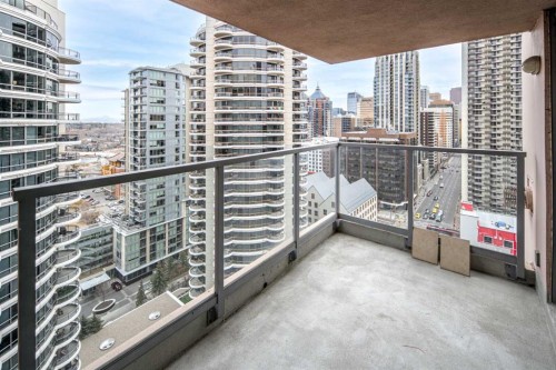 1805-650 10 Street Sw, Calgary, AB - Outdoor