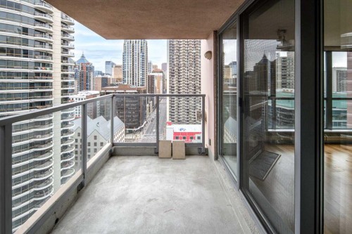 1805-650 10 Street Sw, Calgary, AB - Outdoor