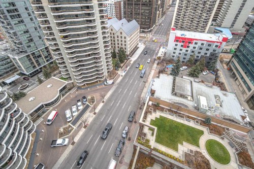 1805-650 10 Street Sw, Calgary, AB - Outdoor