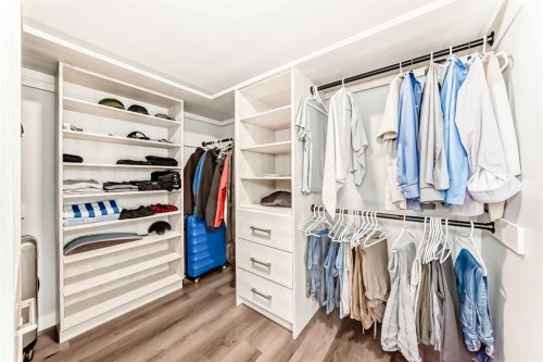 9816 Palistone Road Sw, Calgary, AB - Indoor With Storage