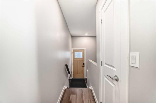 9816 Palistone Road Sw, Calgary, AB - Indoor Photo Showing Other Room