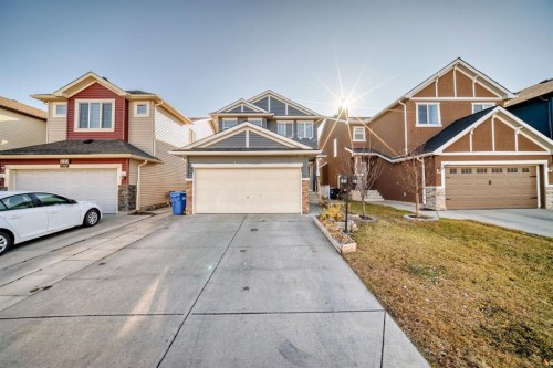 216 Saddlecrest Way Ne, Calgary, AB - Outdoor With Facade