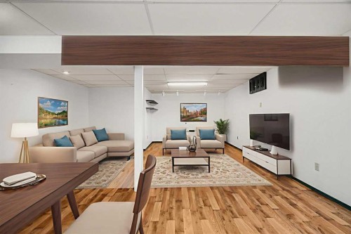 720 Parkvalley Road Se, Calgary, AB - Indoor Photo Showing Living Room