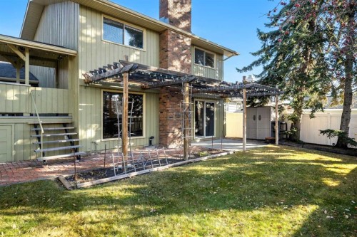 720 Parkvalley Road Se, Calgary, AB - Outdoor