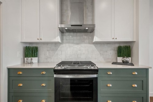 152 Sage Hill Heights Nw, Calgary, AB - Indoor Photo Showing Kitchen
