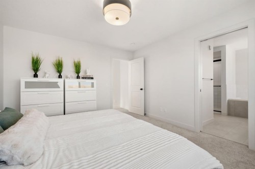 152 Sage Hill Heights Nw, Calgary, AB - Indoor Photo Showing Bedroom