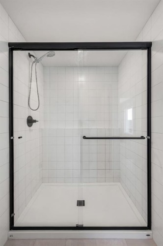 152 Sage Hill Heights Nw, Calgary, AB - Indoor Photo Showing Bathroom