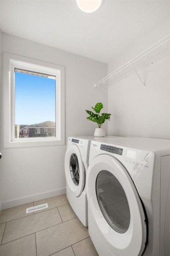 152 Sage Hill Heights Nw, Calgary, AB - Indoor Photo Showing Laundry Room