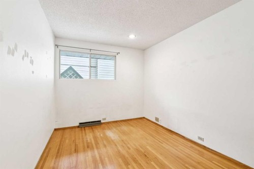 3248 Bearspaw Drive Nw, Calgary, AB - Indoor Photo Showing Other Room