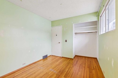 3248 Bearspaw Drive Nw, Calgary, AB - Indoor Photo Showing Other Room