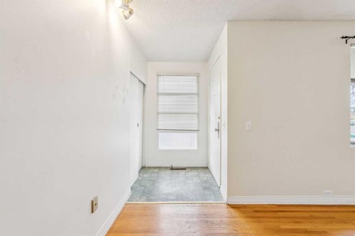 3248 Bearspaw Drive Nw, Calgary, AB - Indoor Photo Showing Other Room