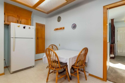 178 Windermere Road Sw, Calgary, AB - Indoor Photo Showing Dining Room